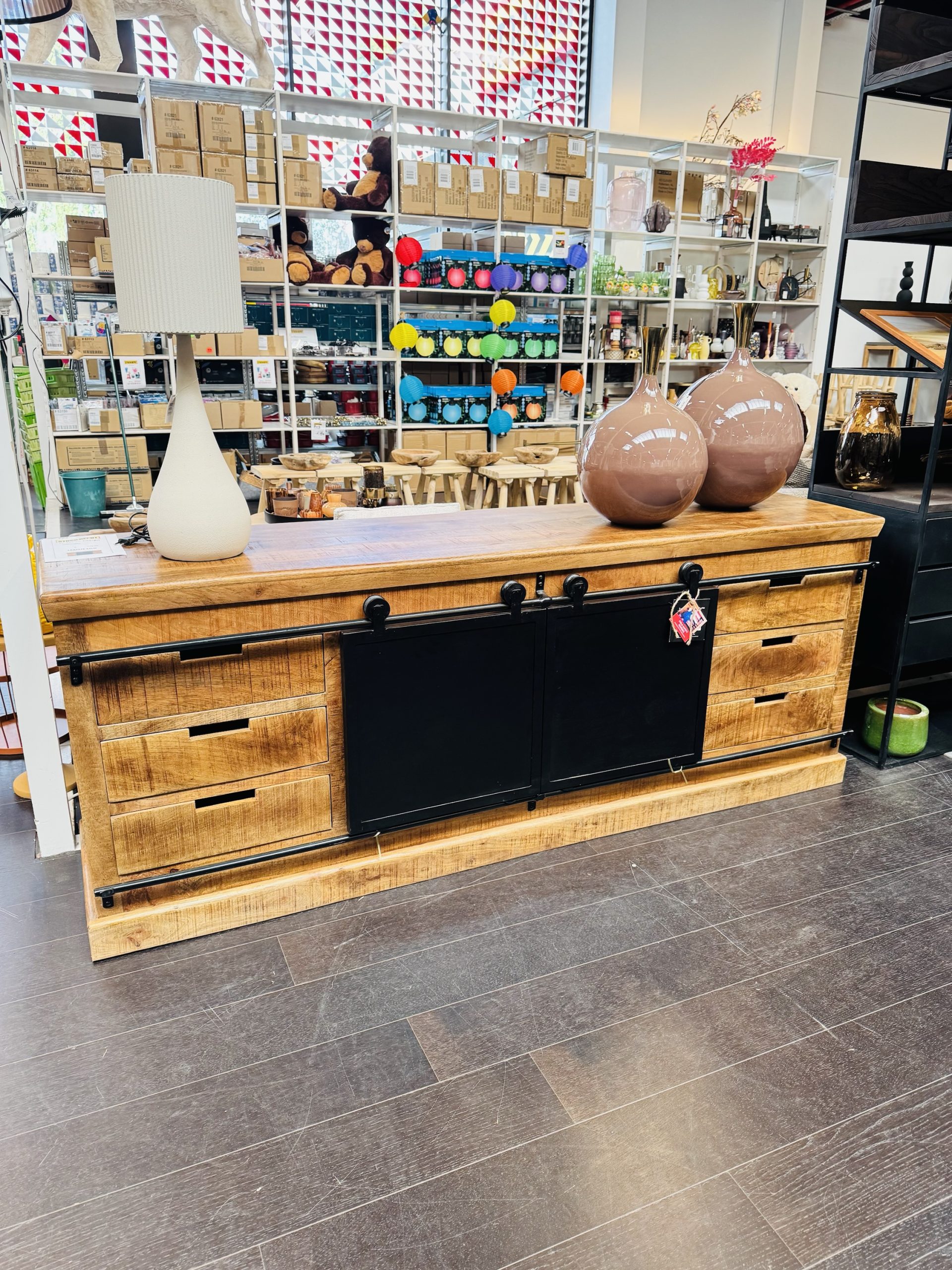 Mango dressoir 200cm TOONZAALMODEL